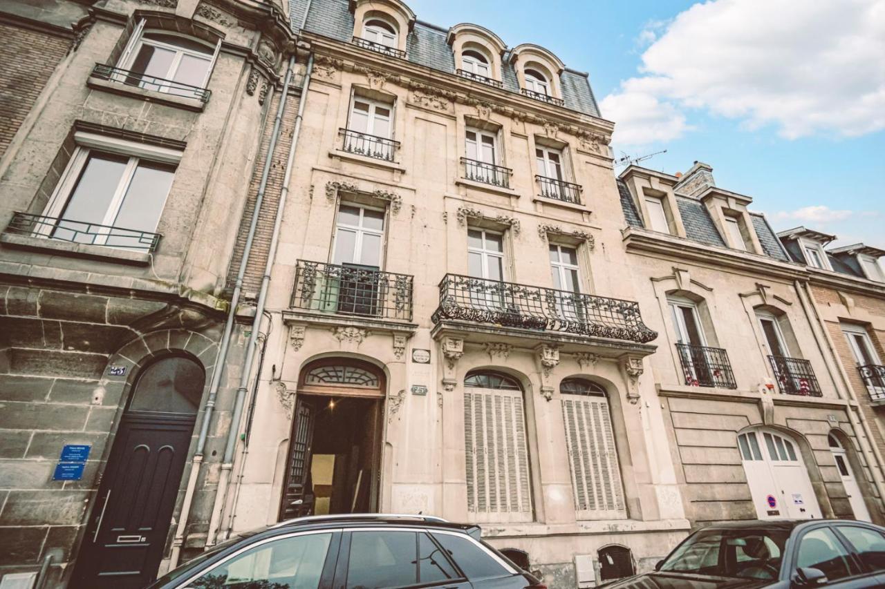 Georgie-Tbilissi Appartement Climatise Reims Kültér fotó